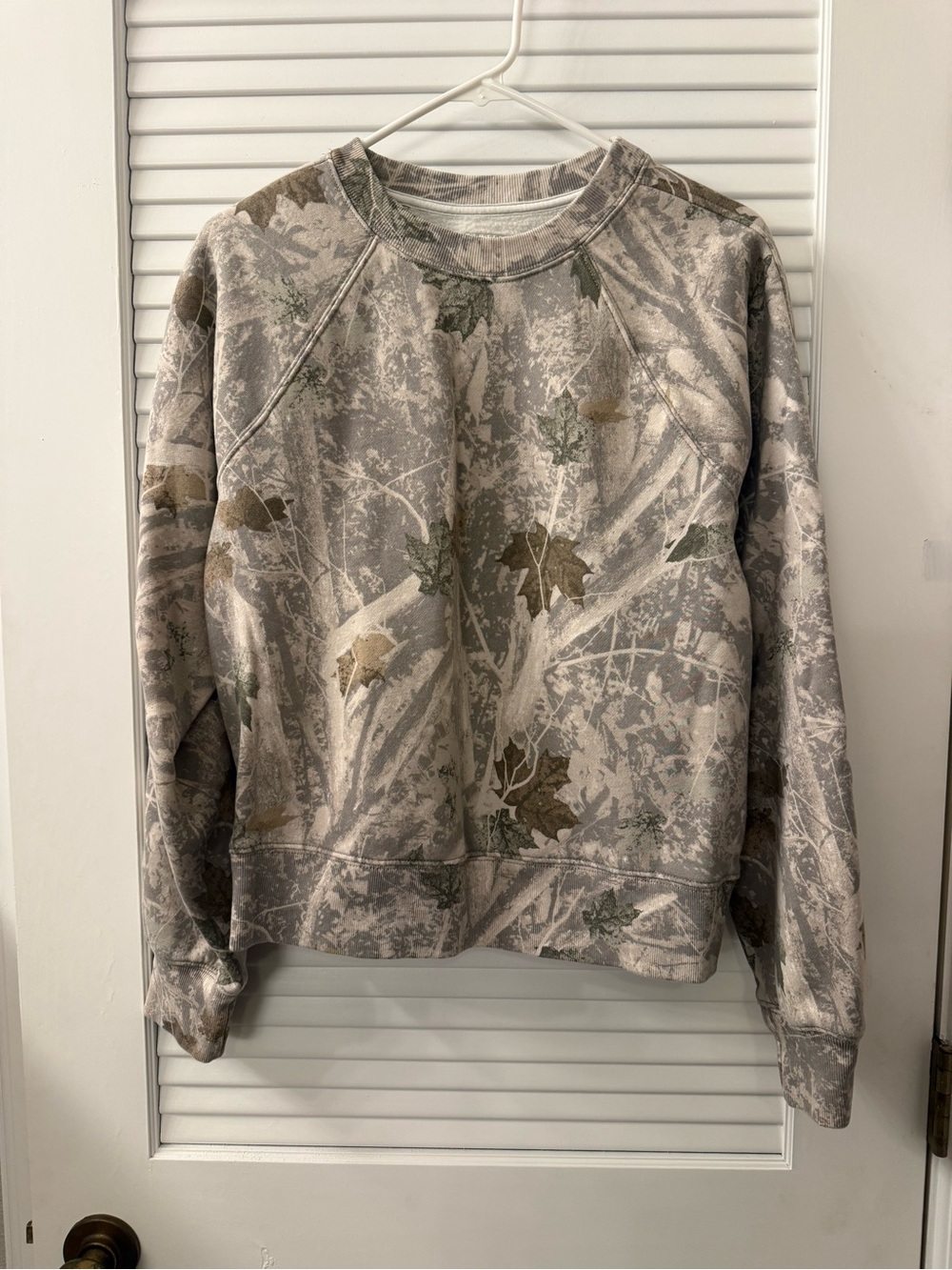 Abercrombie crew neck